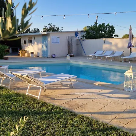 Casina Le Rene Bed and Breakfast 4*