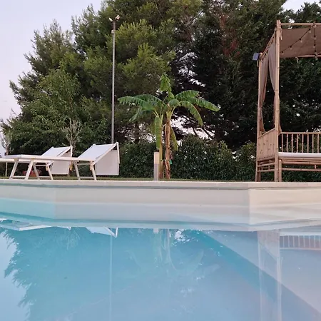 לינה וארוחת בוקר Casina Le Rene 4*