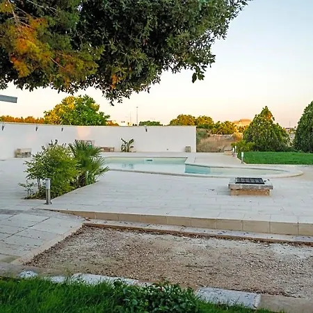 לינה וארוחת בוקר Casina Le Rene 4*