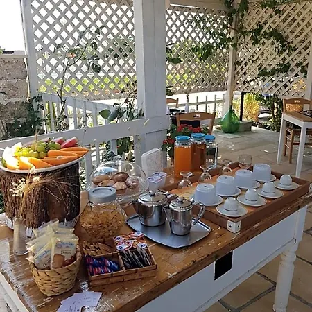 Casina Le Rene Bed & Breakfast 4*
